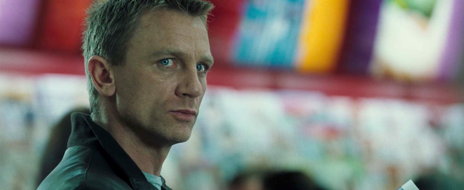 casino royale 2006 daniel craig color still wide
